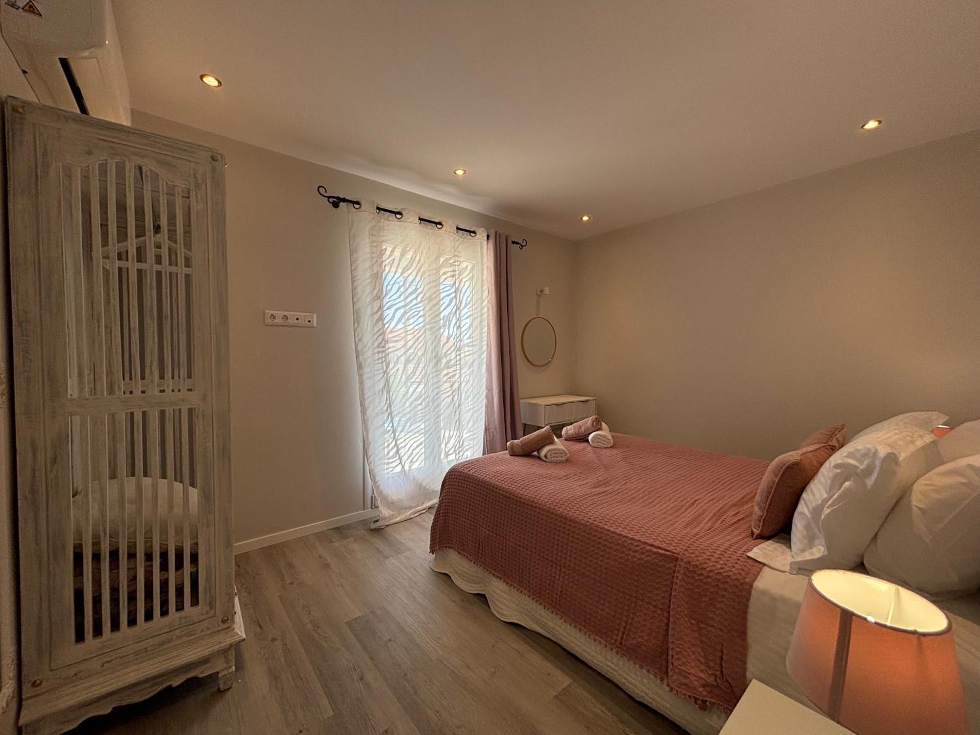 Mayflower Apartments คัสซิโอปี ภายนอก รูปภาพ